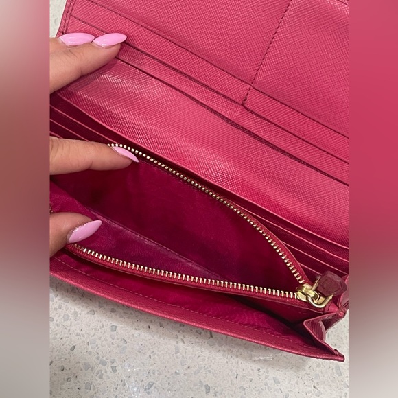 Prada Double Snap Wallet EUC - Picture 6 of 9